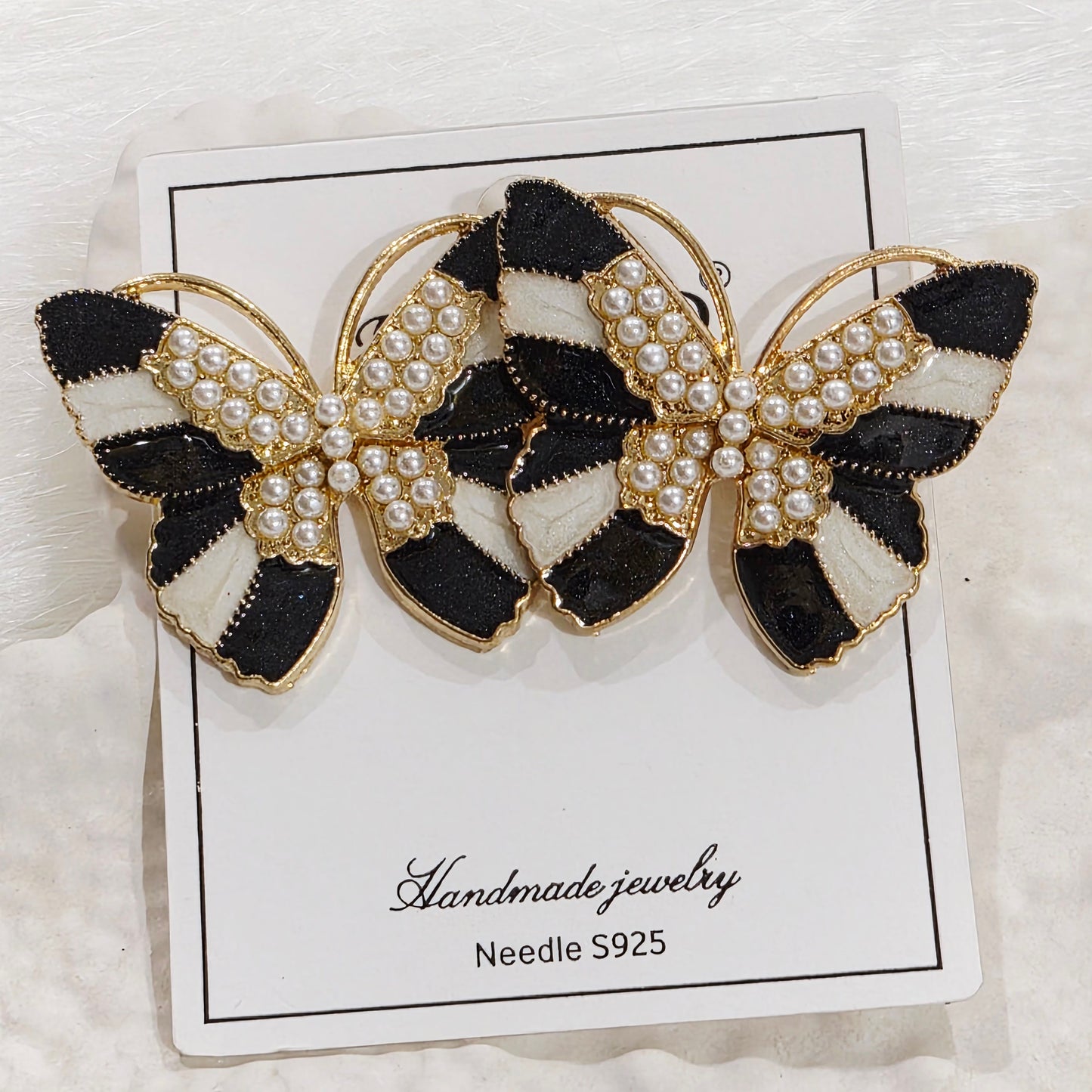 Sheila Butterfly Black Studs