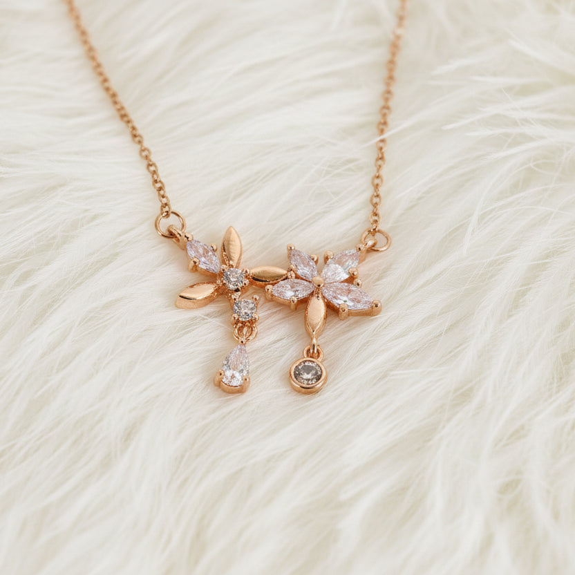 Disha Floral Necklace Rosegold