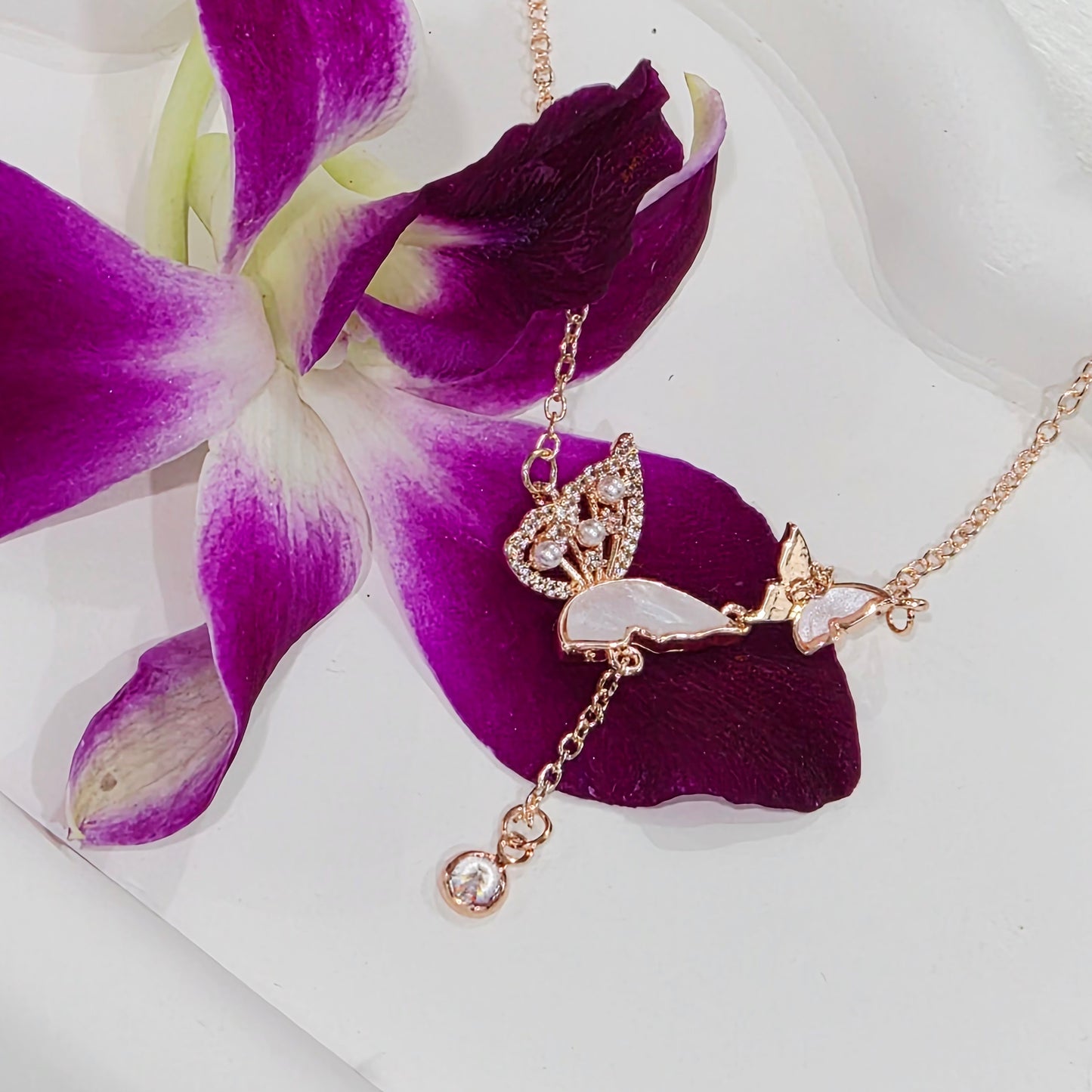 Ria Butterfly Pearl Necklace