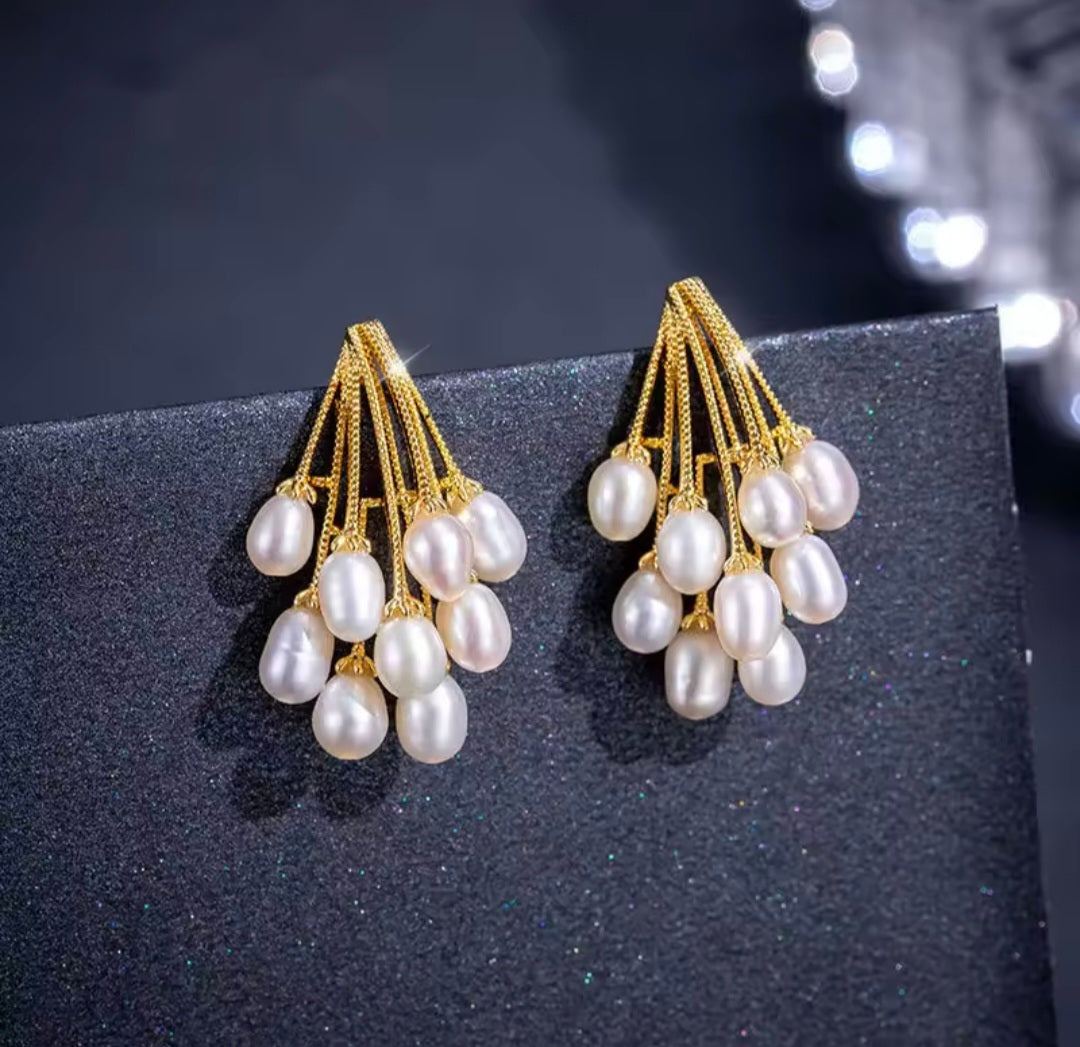 Arizona Pearl dangler studs