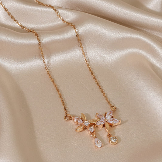 Disha Floral Necklace Rosegold