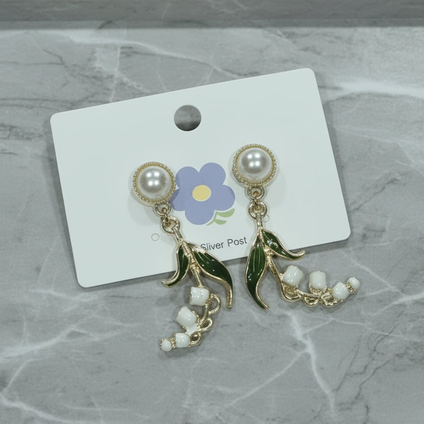 Jessy Botanical Danglers