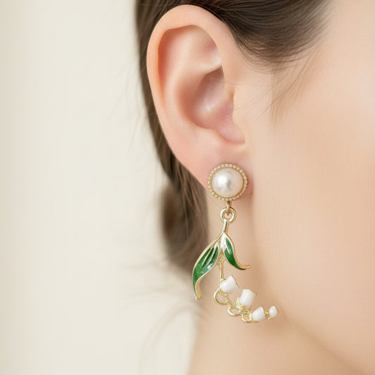 Jessy Botanical Danglers