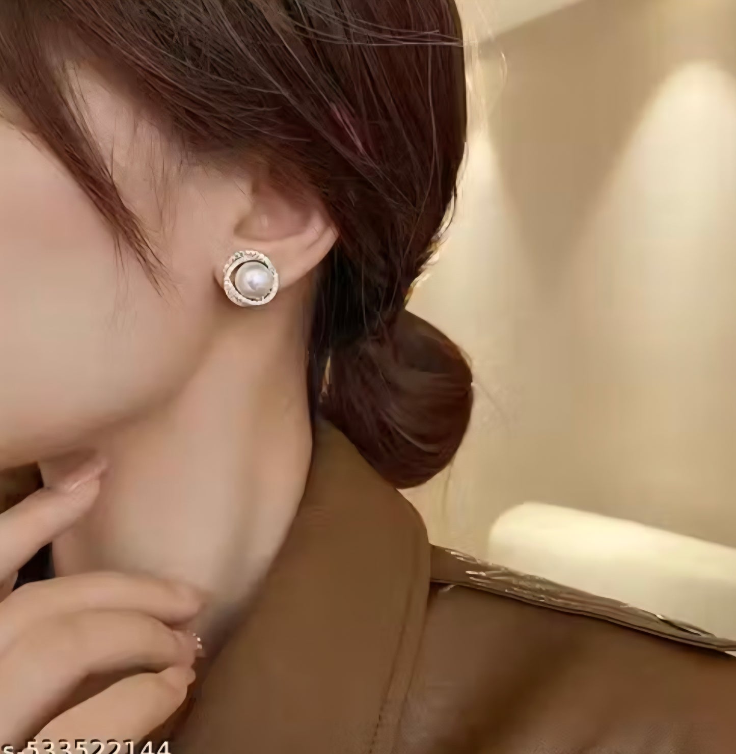 Clara pearl studs