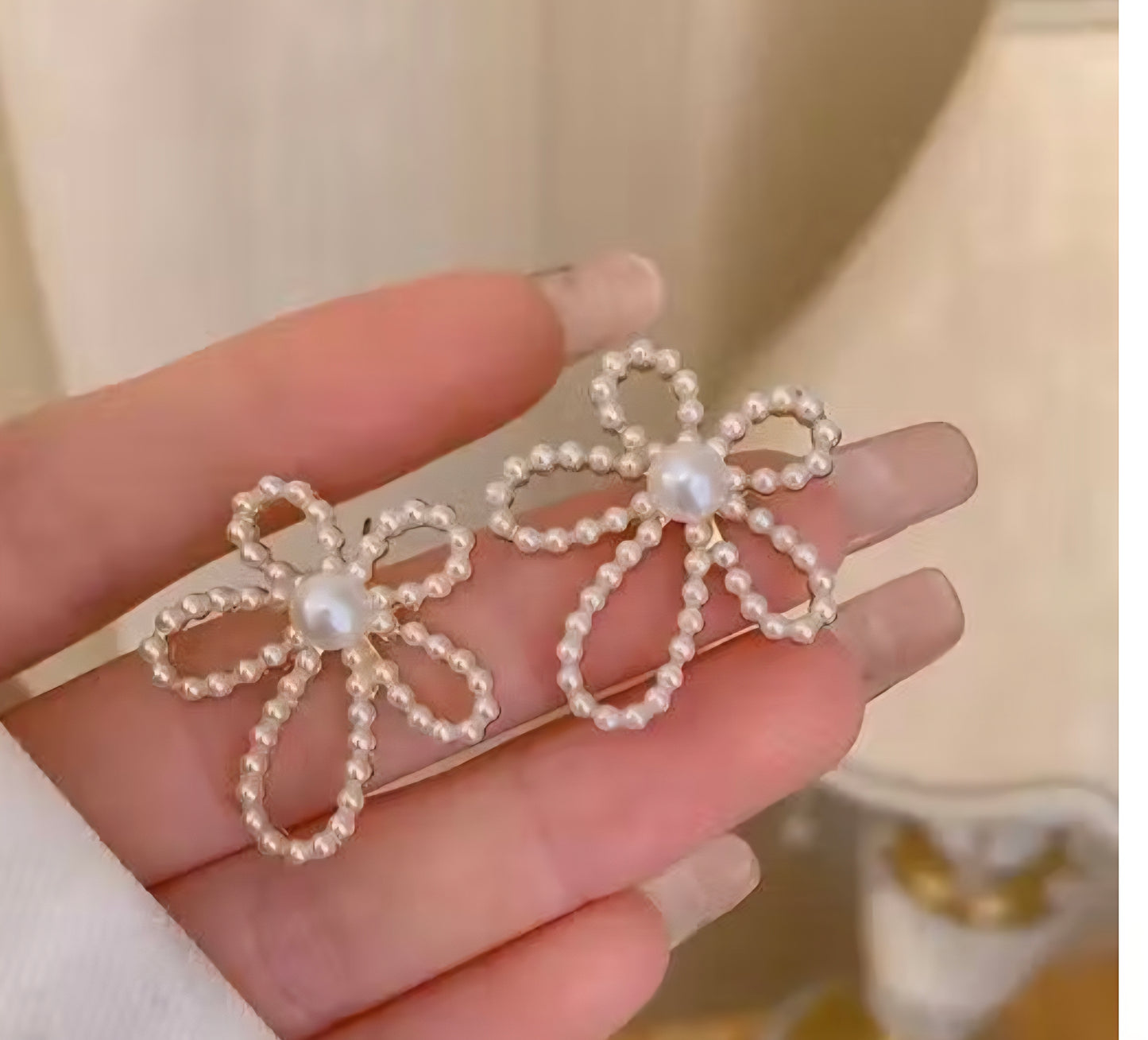 Alice Floral Pearl Studs