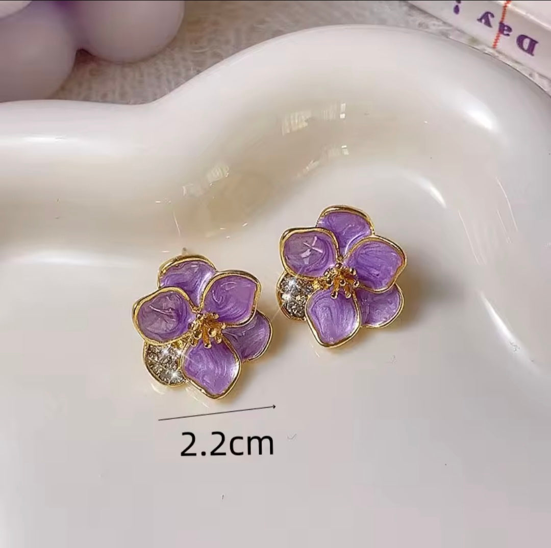 Lavender Dainty studs