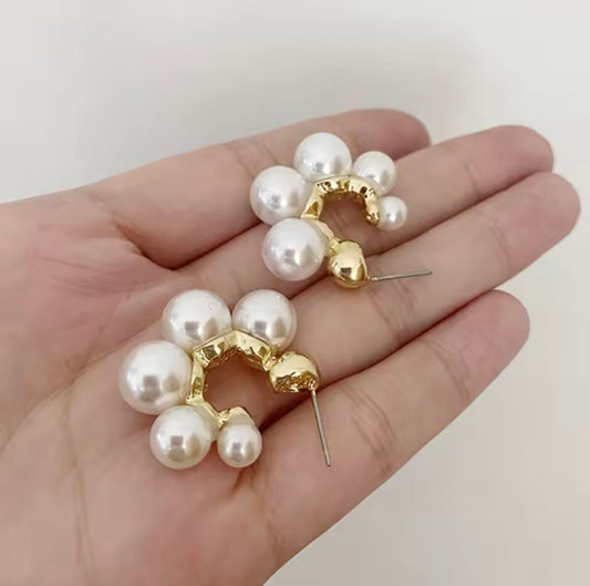Diana Pearl Hoops