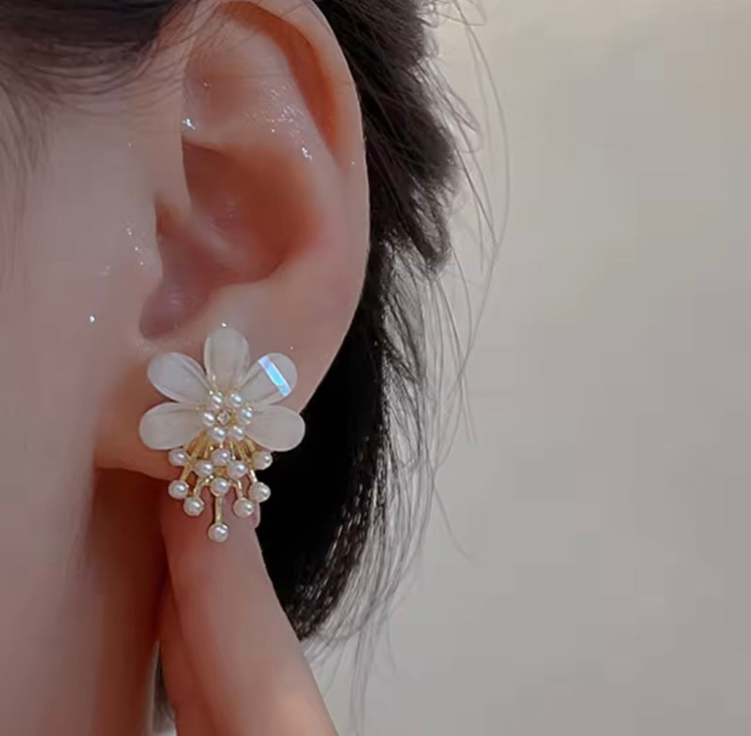 Jasmine floral studs