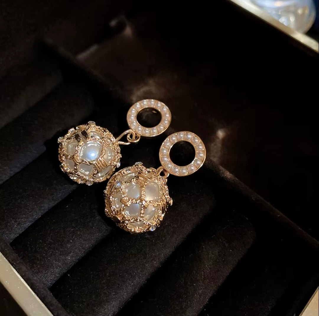 Amelia Globe Danglers