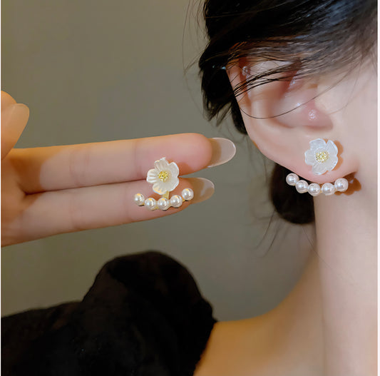 Cora Floral Pearl Studs