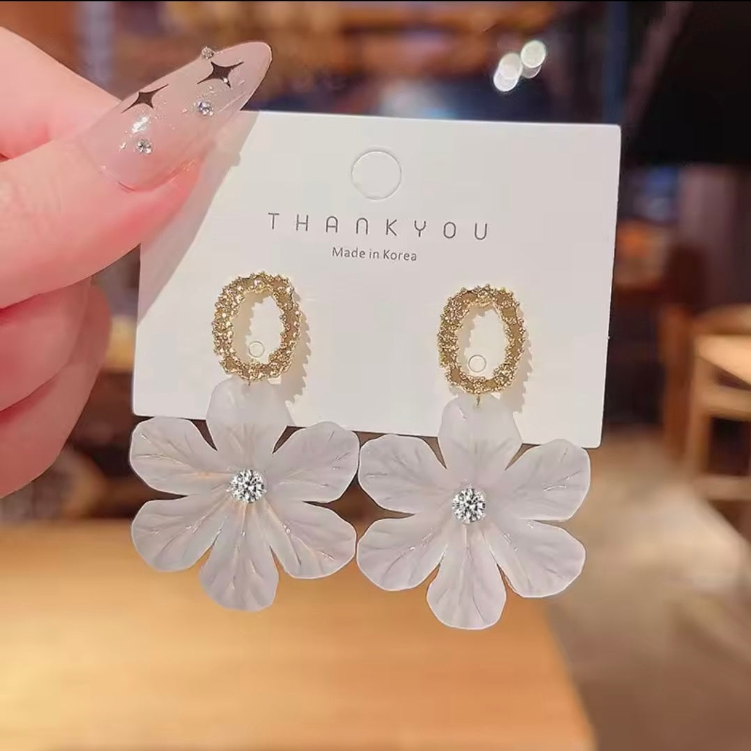 Cora Floral Stud Danglers
