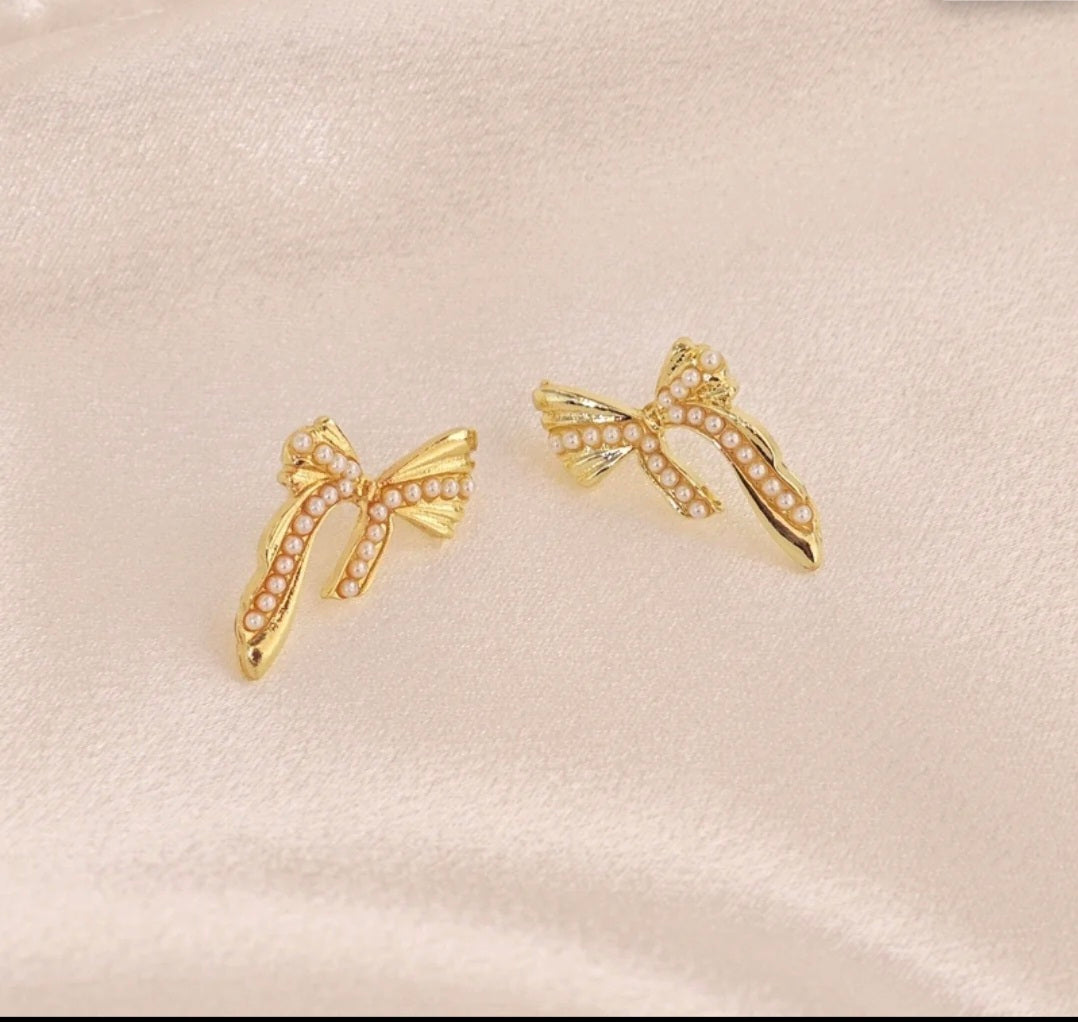 Jasper Bow With Pearls