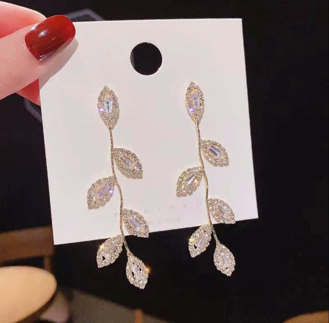 Ezrah Diamond Danglers