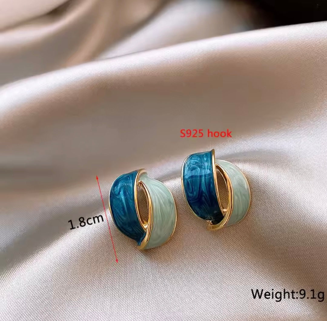 Charlotte Goemetric Studs