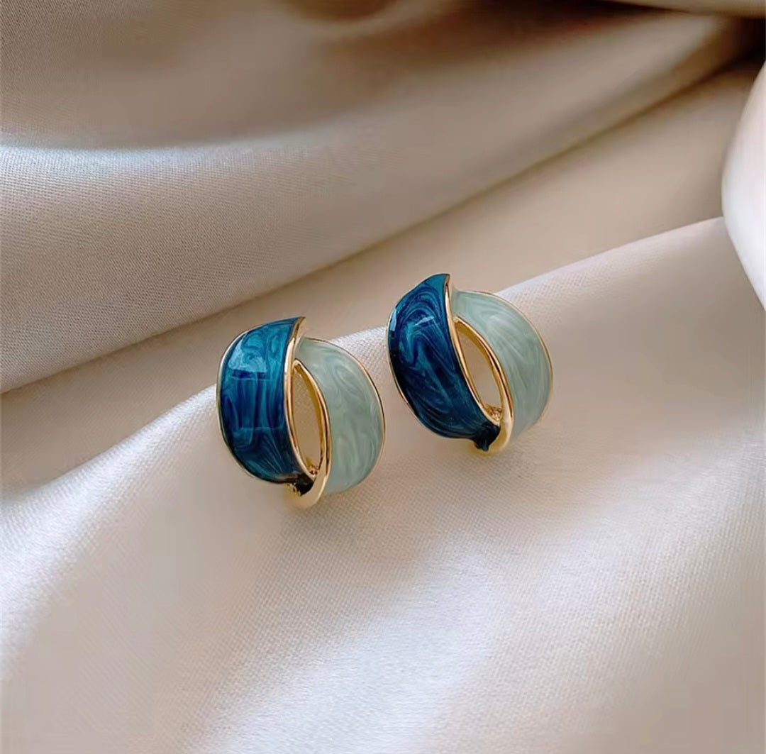 Charlotte Goemetric Studs