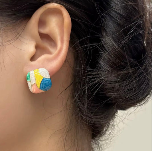 Multicolour Geometric Studs