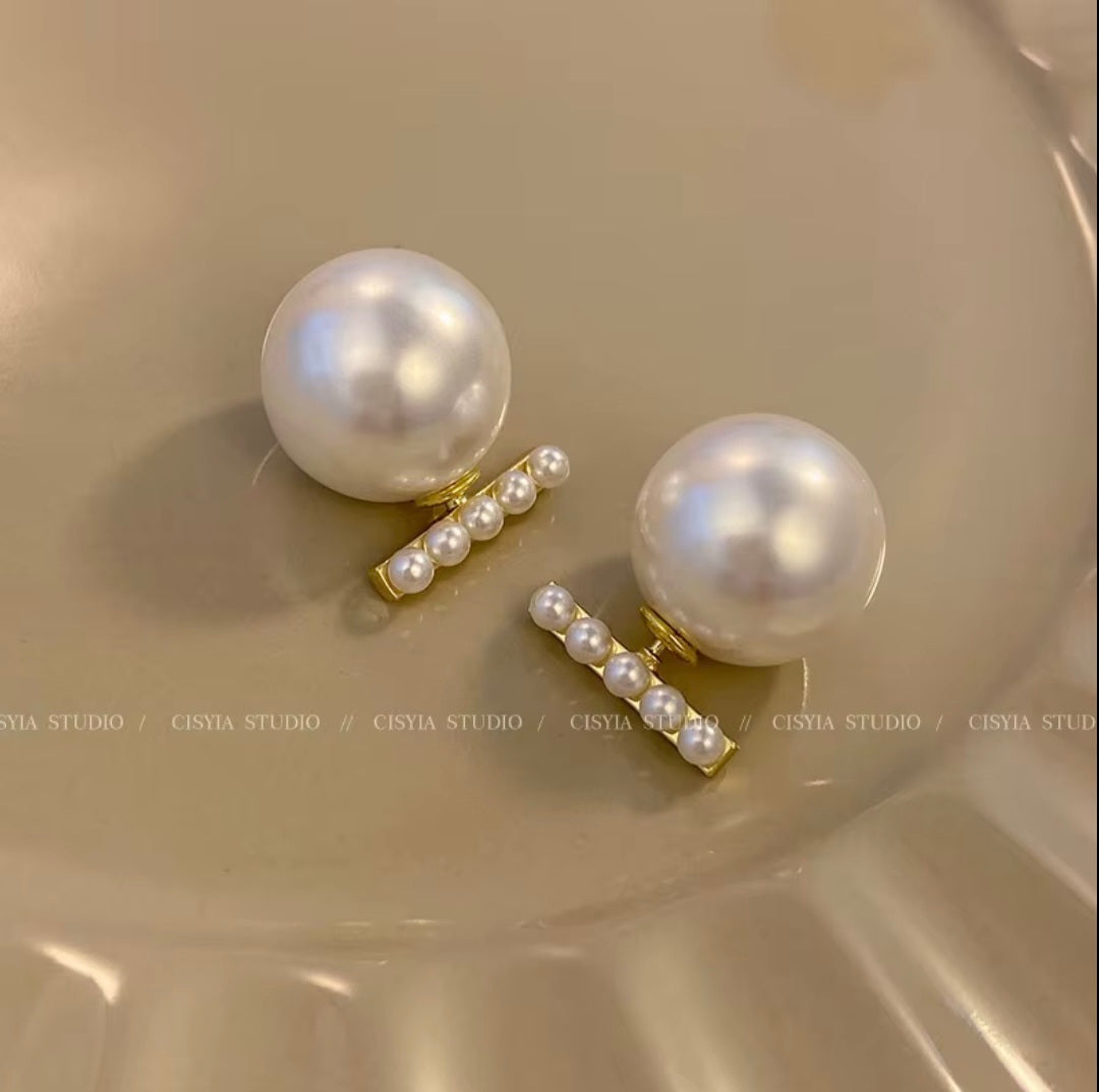 Betsy Pearl Studs