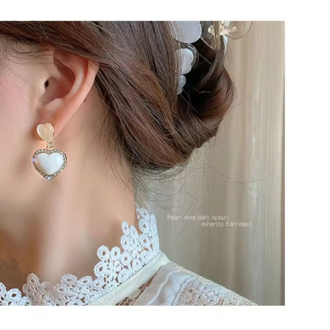 Belle Heart Danglers