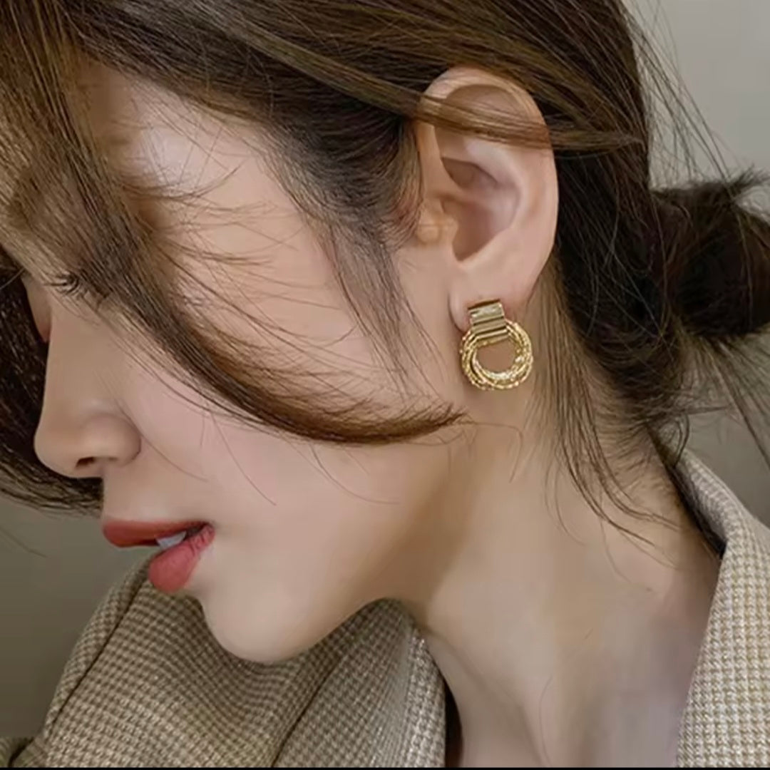 Bonnie Golden studs