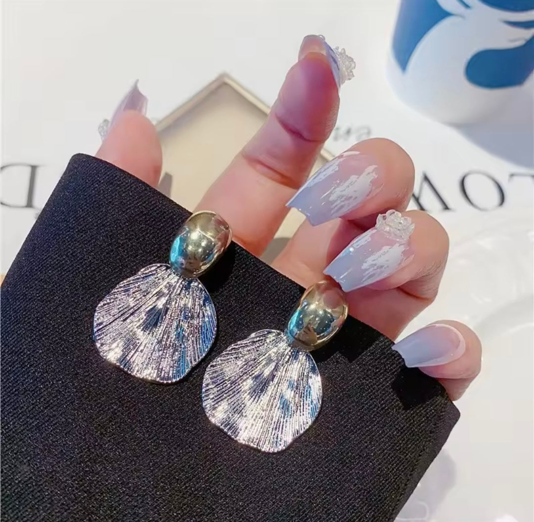 Connie Shell Danglers