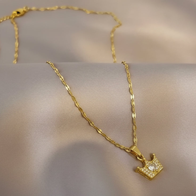 Crown necklace