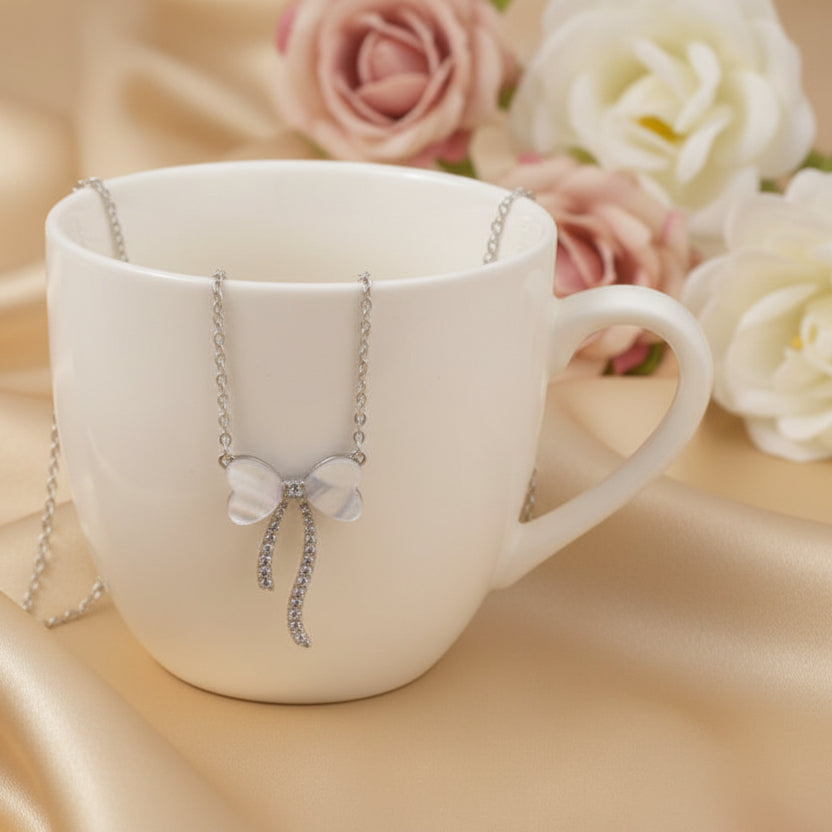 Cupid bow silver Necklace