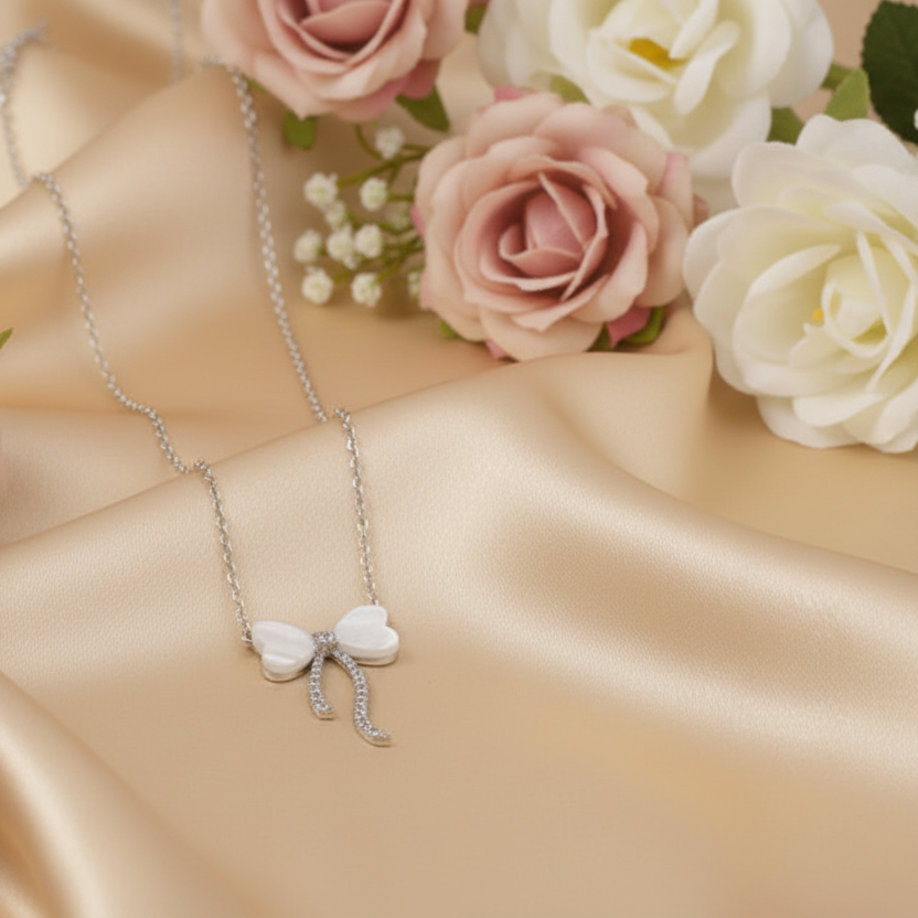Cupid bow silver Necklace