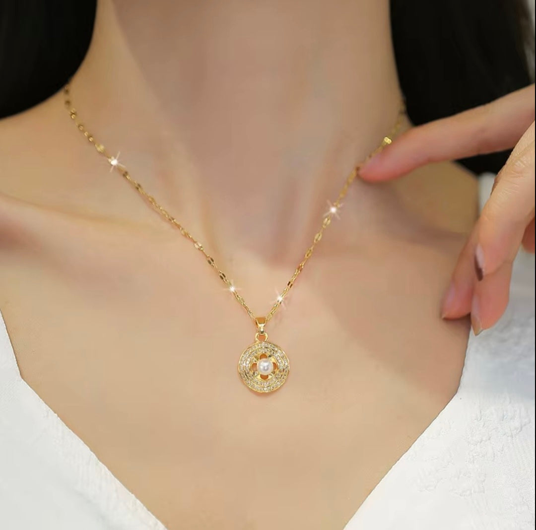 Kimyra Pearl Necklace