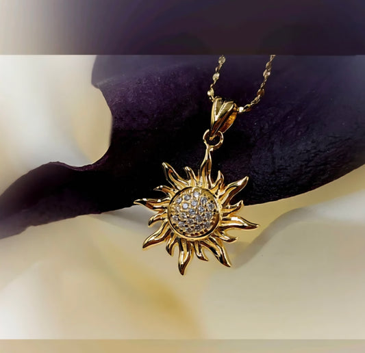 Cheerful Sun Necklace