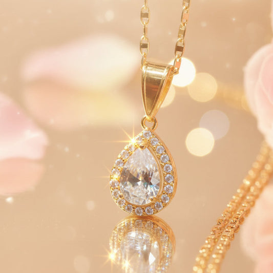 Dua Peardrop Necklace